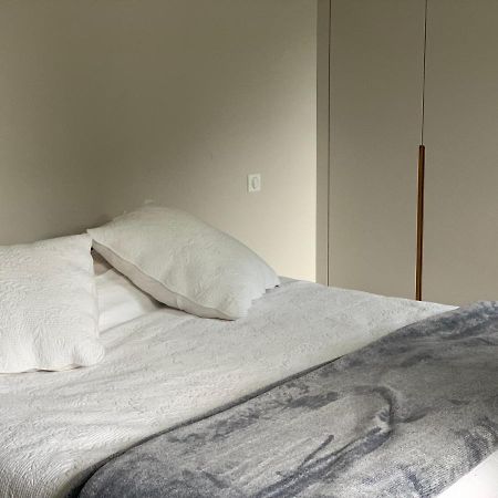 Charme Moderne Bed & Breakfast Le Val-Saint-Germain ภายนอก รูปภาพ